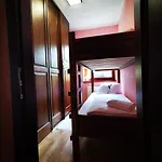 Viktoria بيت ضيافة 3*